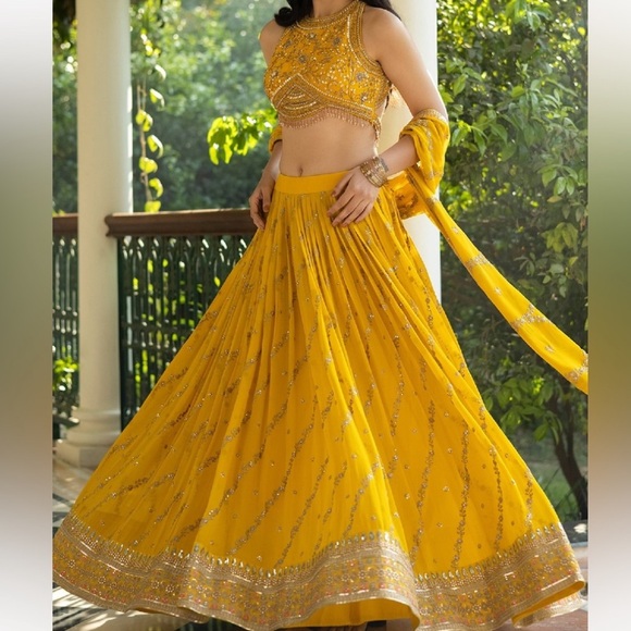 Brand new hand embroidered designer lehenga for wedding & festivals - Picture 7 of 7